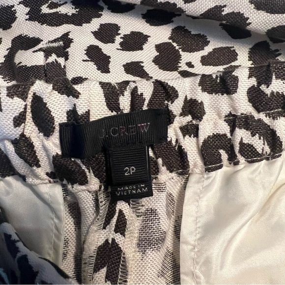 J. CREW Cafe Tapered Linen Capri in Beige/Black Cheetah Print Size 2P—PETITE - Picture 8 of 9